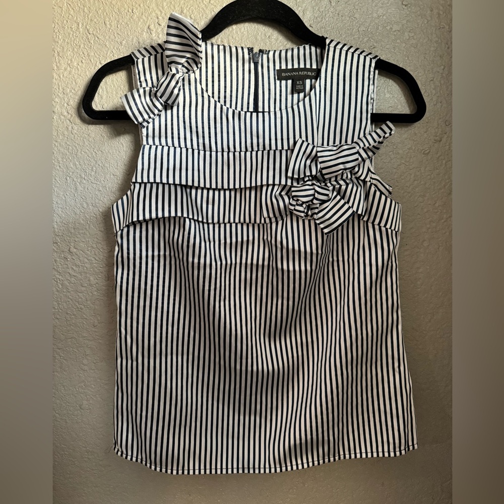 Banana Republic xs top